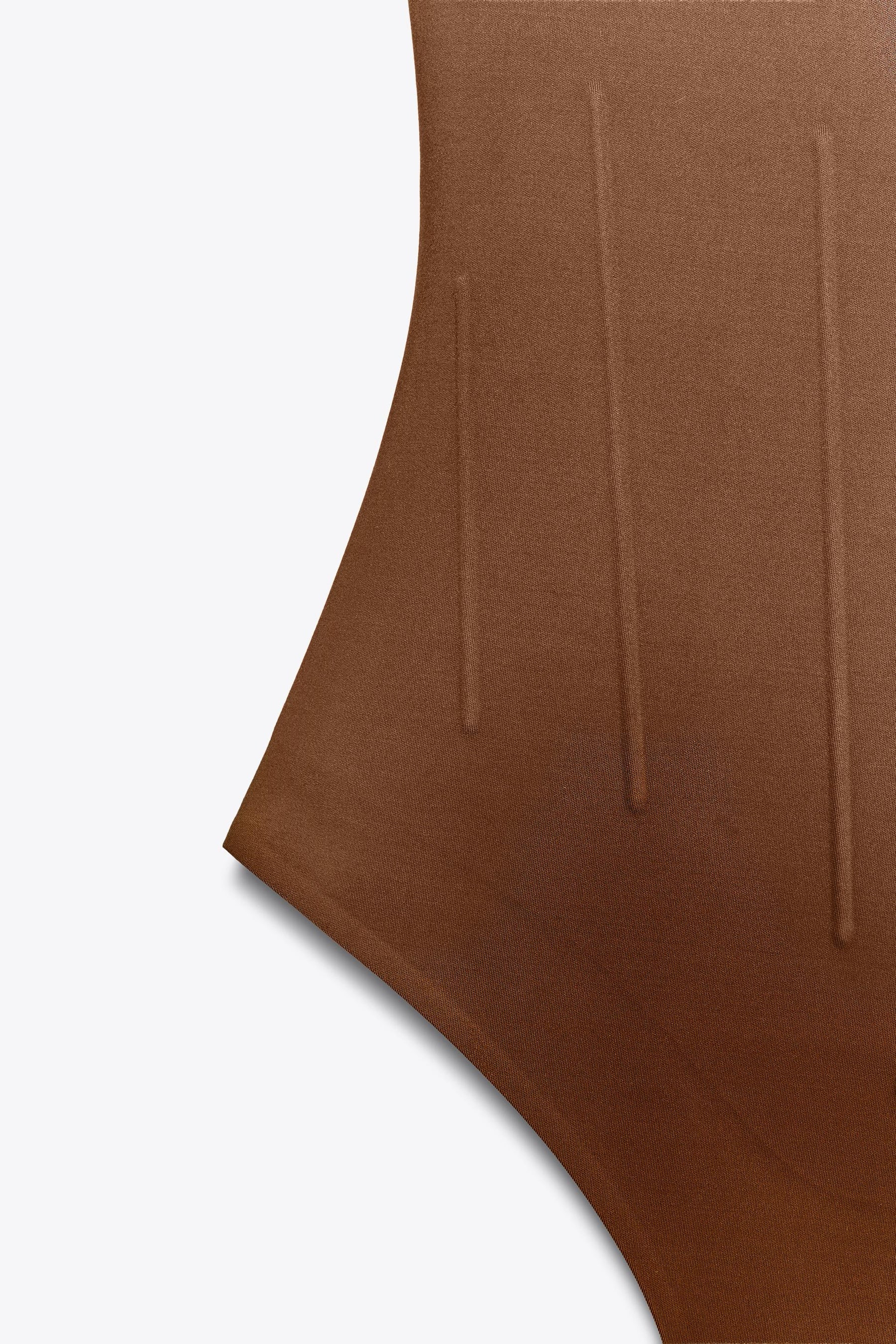 Shapewear aus Polyamid-Mischgewebe