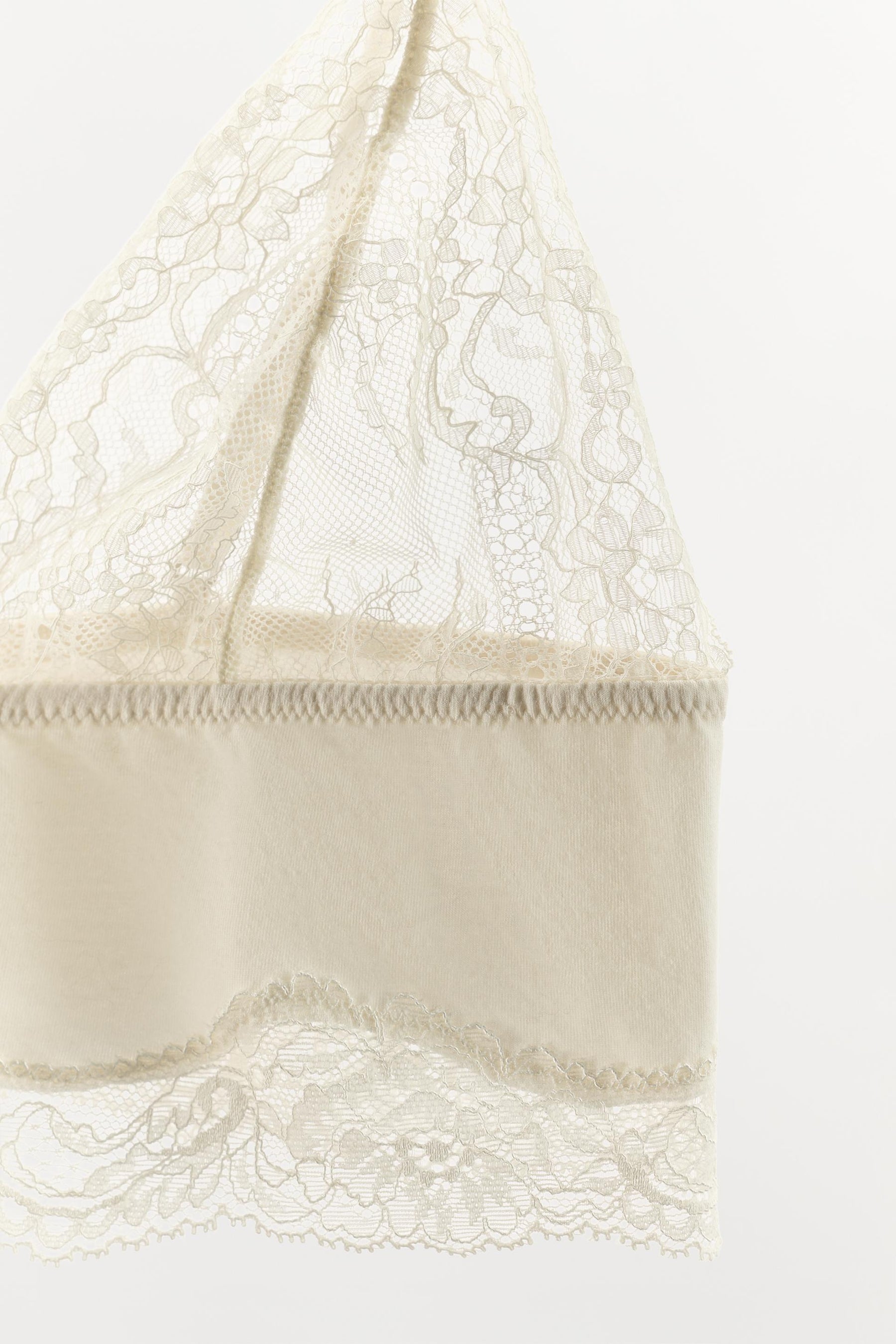 BH aus Baumwollspitze