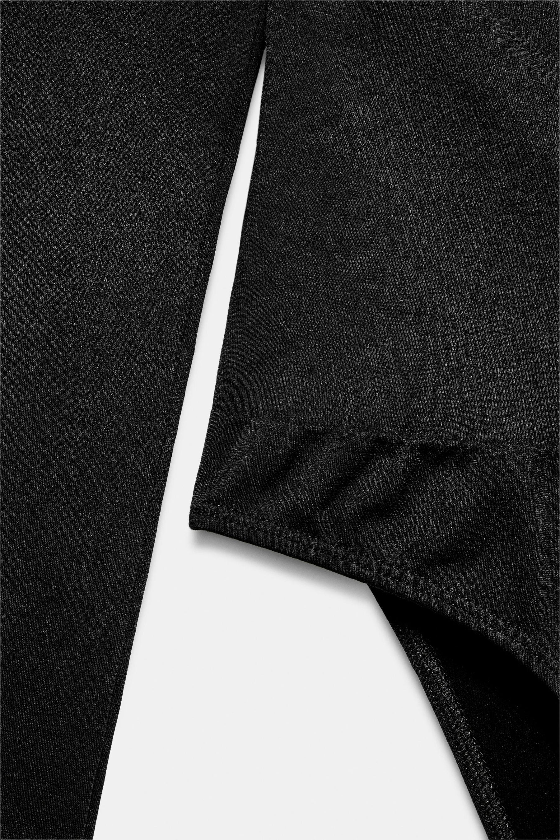 Nahtloser, formgebender Ski-Body