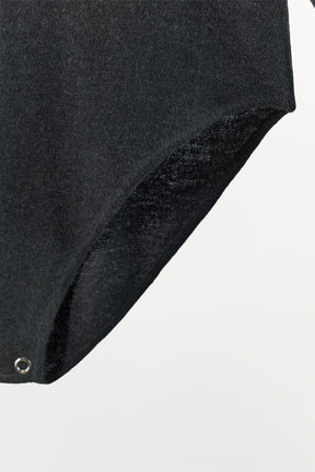 Strickbody mit Polstern