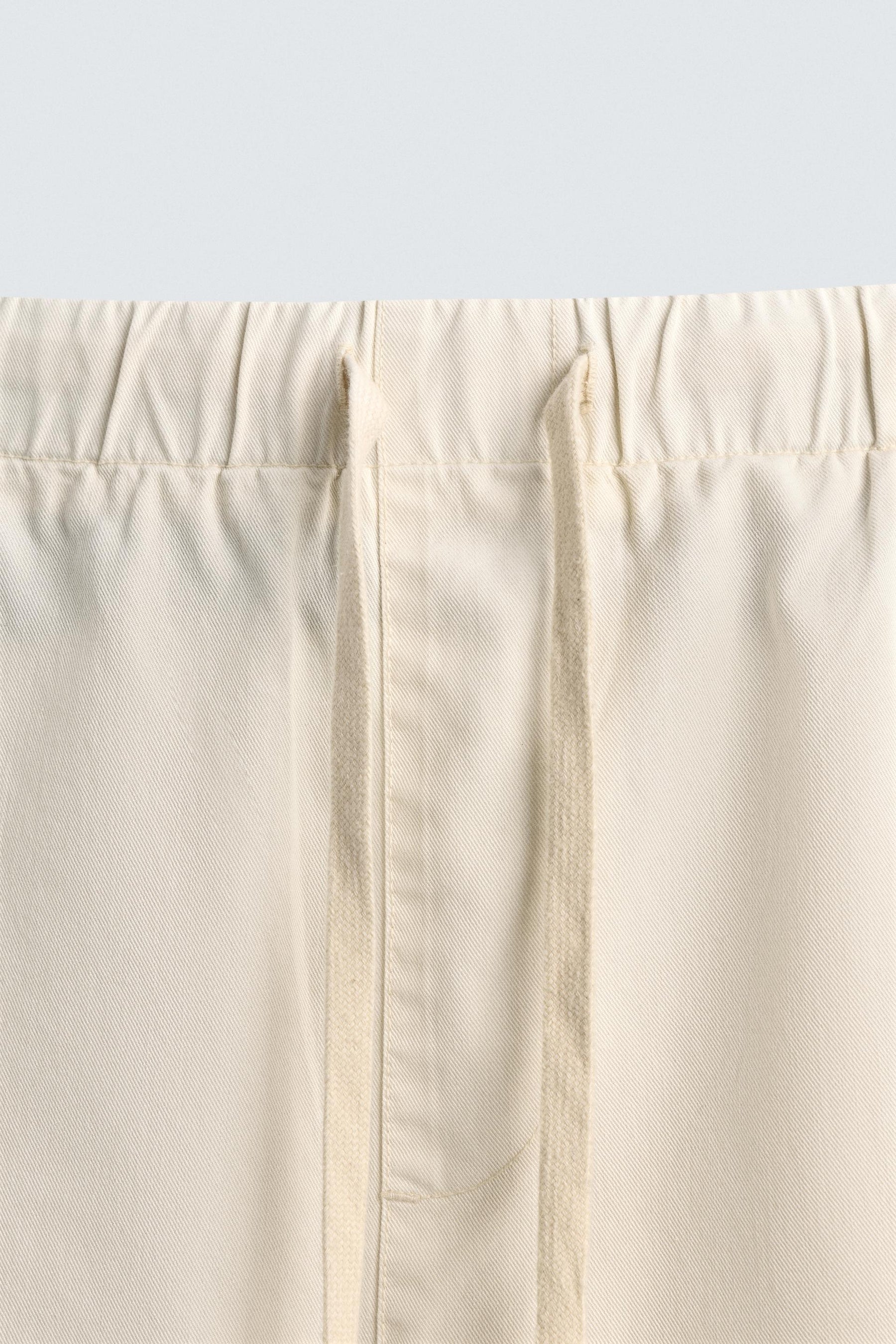 LYOCELL-COTTON RELAXED FIT BERMUDA SHORTS - Image 8