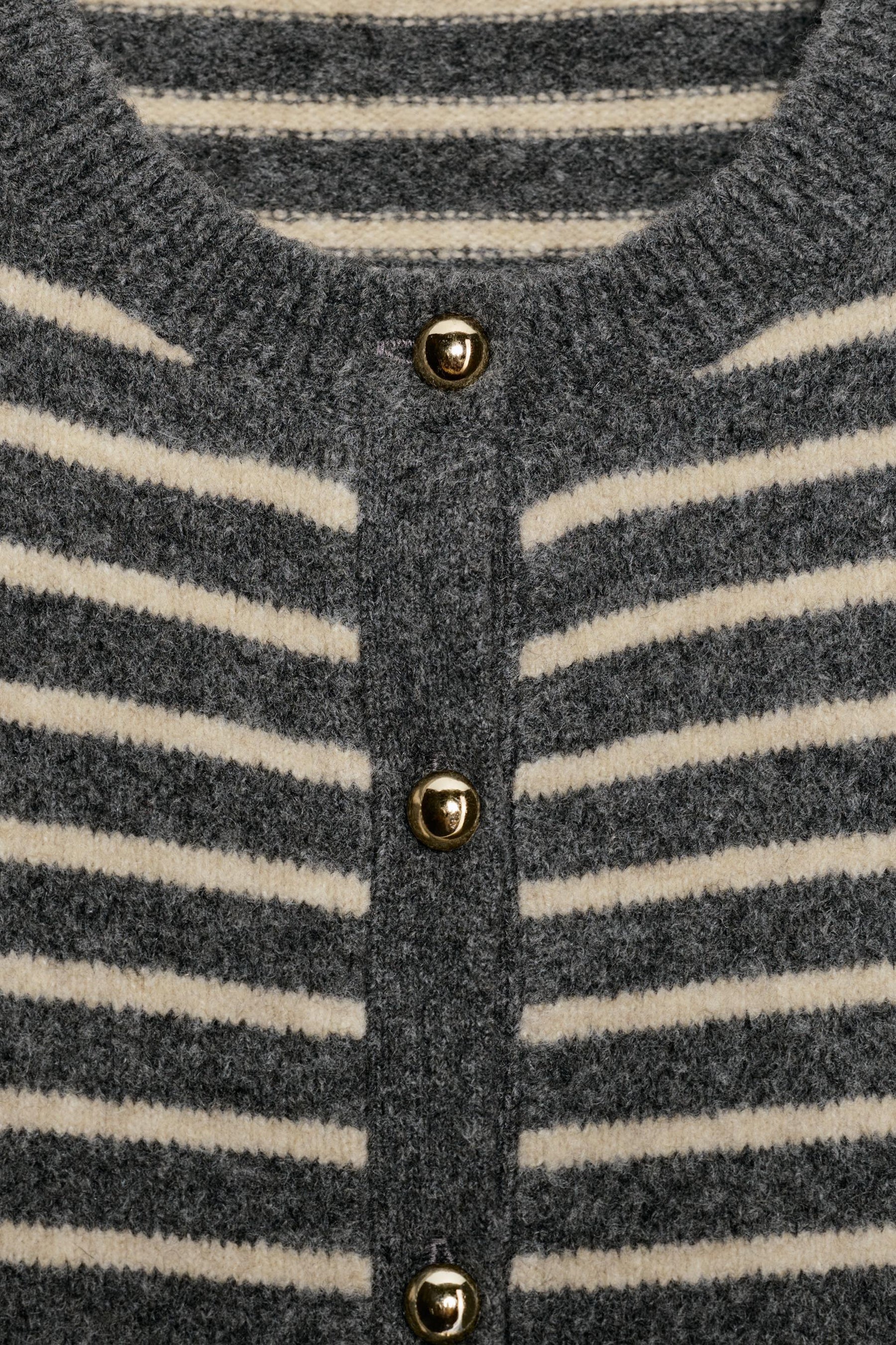 Gestreifter Strickcardigan