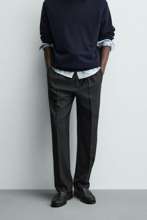 Pleated Regular Trousers