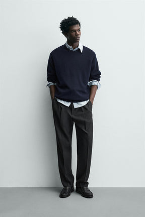 Pleated Regular Trousers