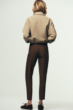 Hochtaillierte Hosen 