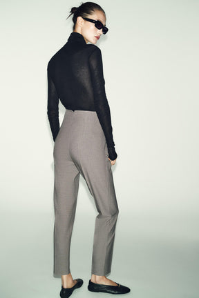 Hochtaillierte Hosen