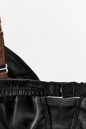 Body mit Kontrastnähten