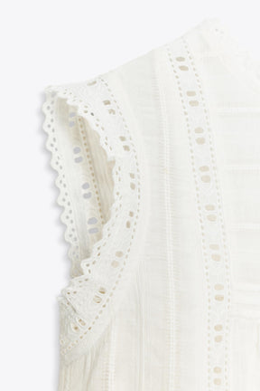 Ärmelloses, romantisches Modetop.