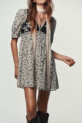 FLORAL PRINT COMBINED SHORT DRESS - Image 4