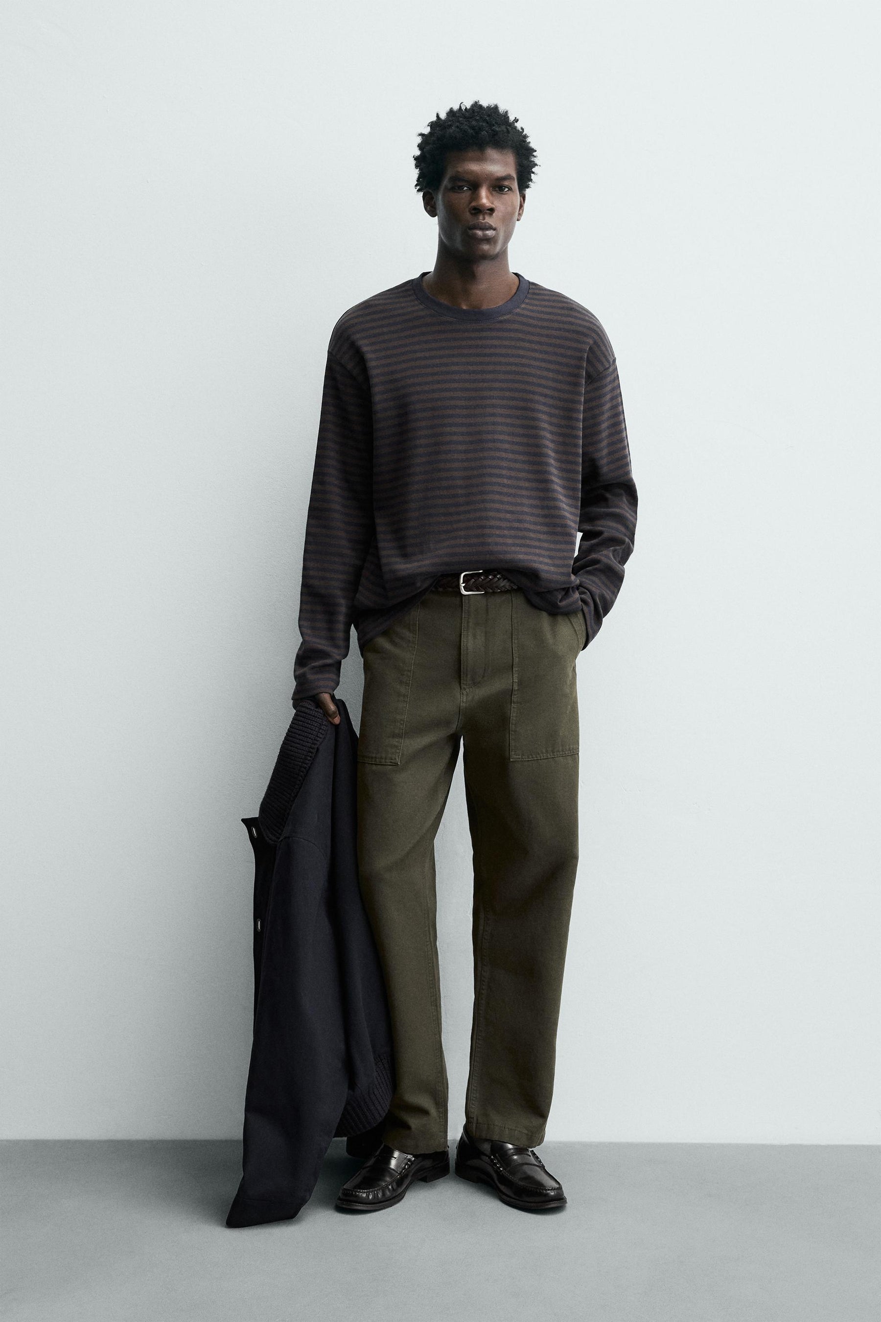 STRIPED T-SHIRT WITH CONTRASTING DETAIL - Image 1