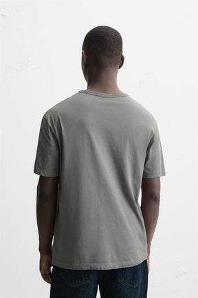 BASIC LIGHTWEIGHT T-SHIRT - Image 3