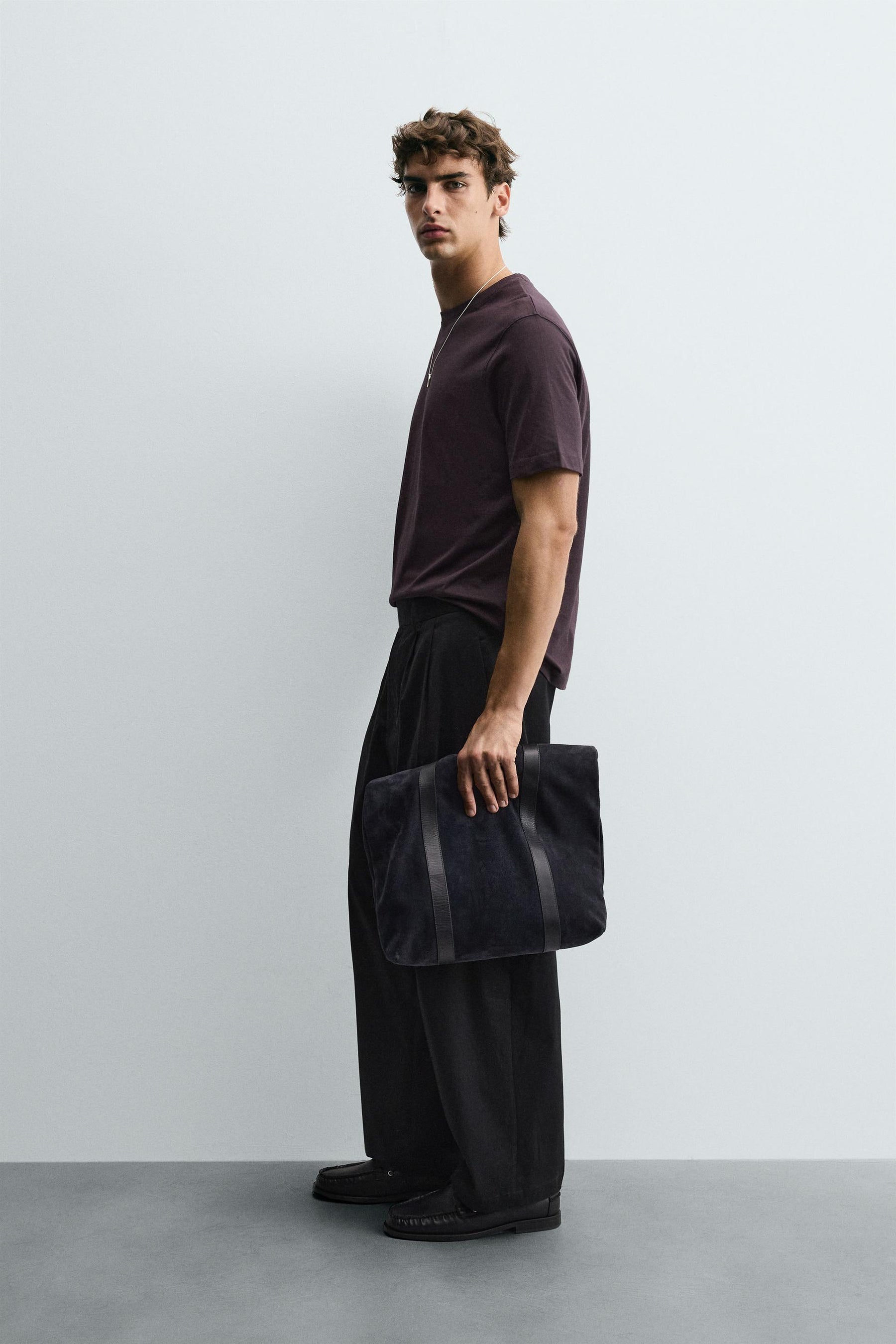 BASIC MEDIUM WEIGHT T-SHIRT - Image 4