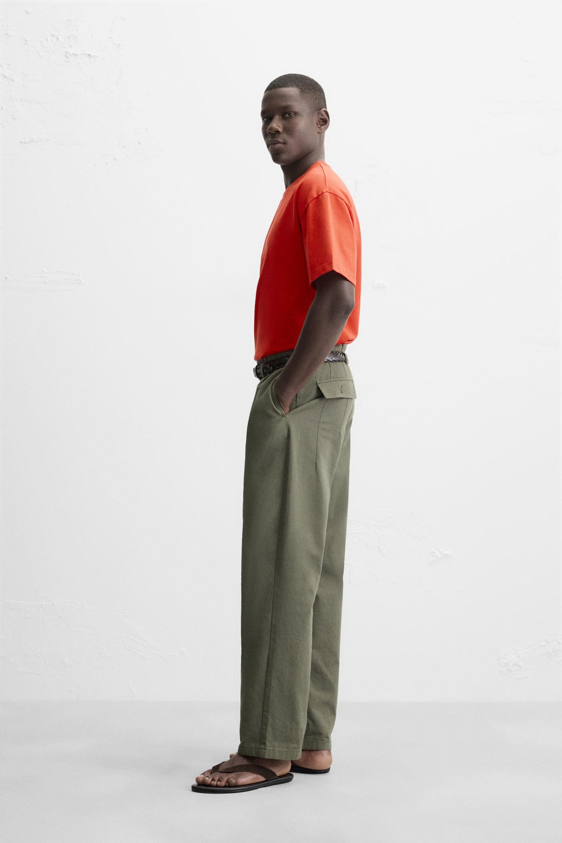 HEAVYWEIGHT REGULAR FIT BASIC T-SHIRT - Image 4