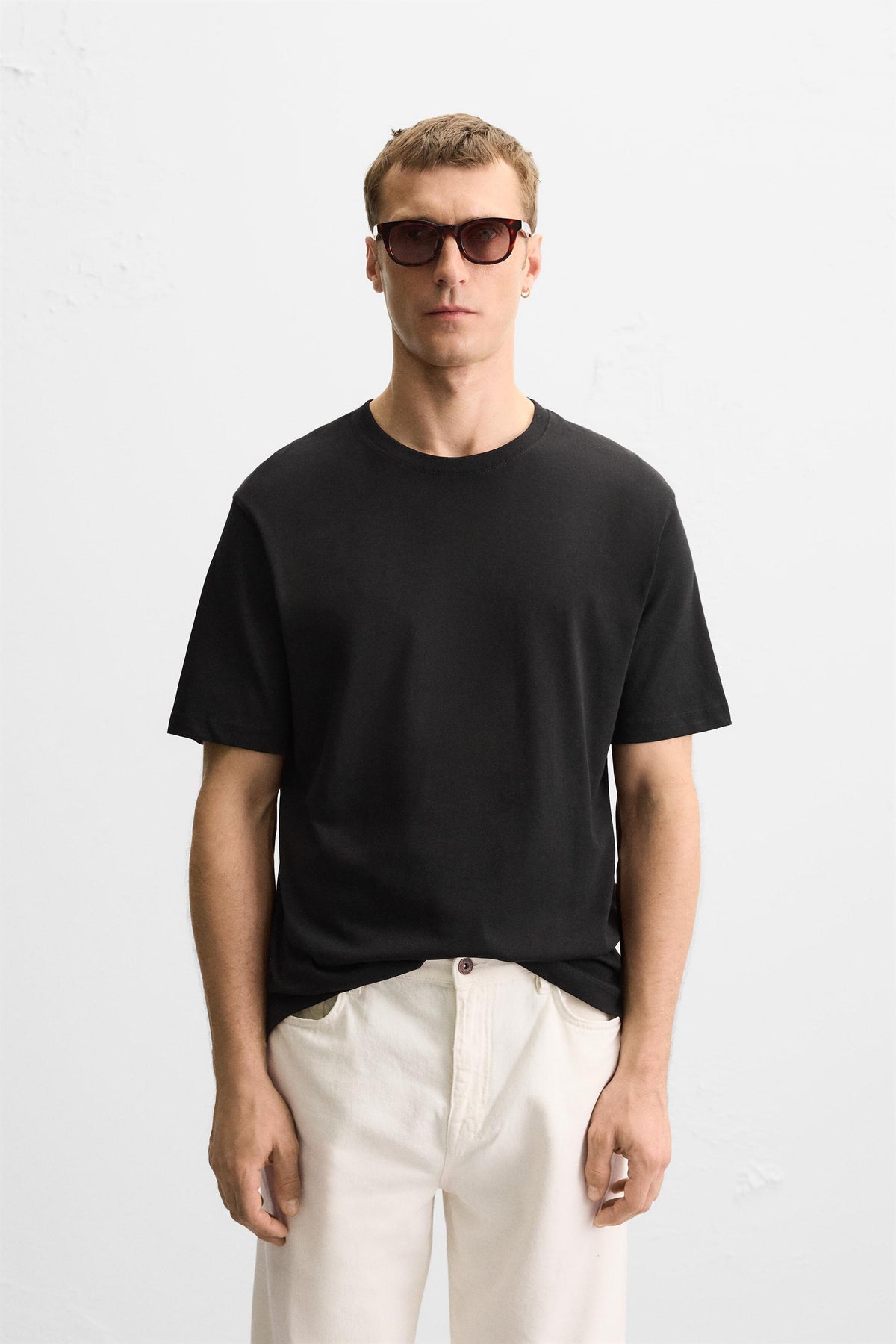 BASIC MEDIUM WEIGHT T-SHIRT - Image 2