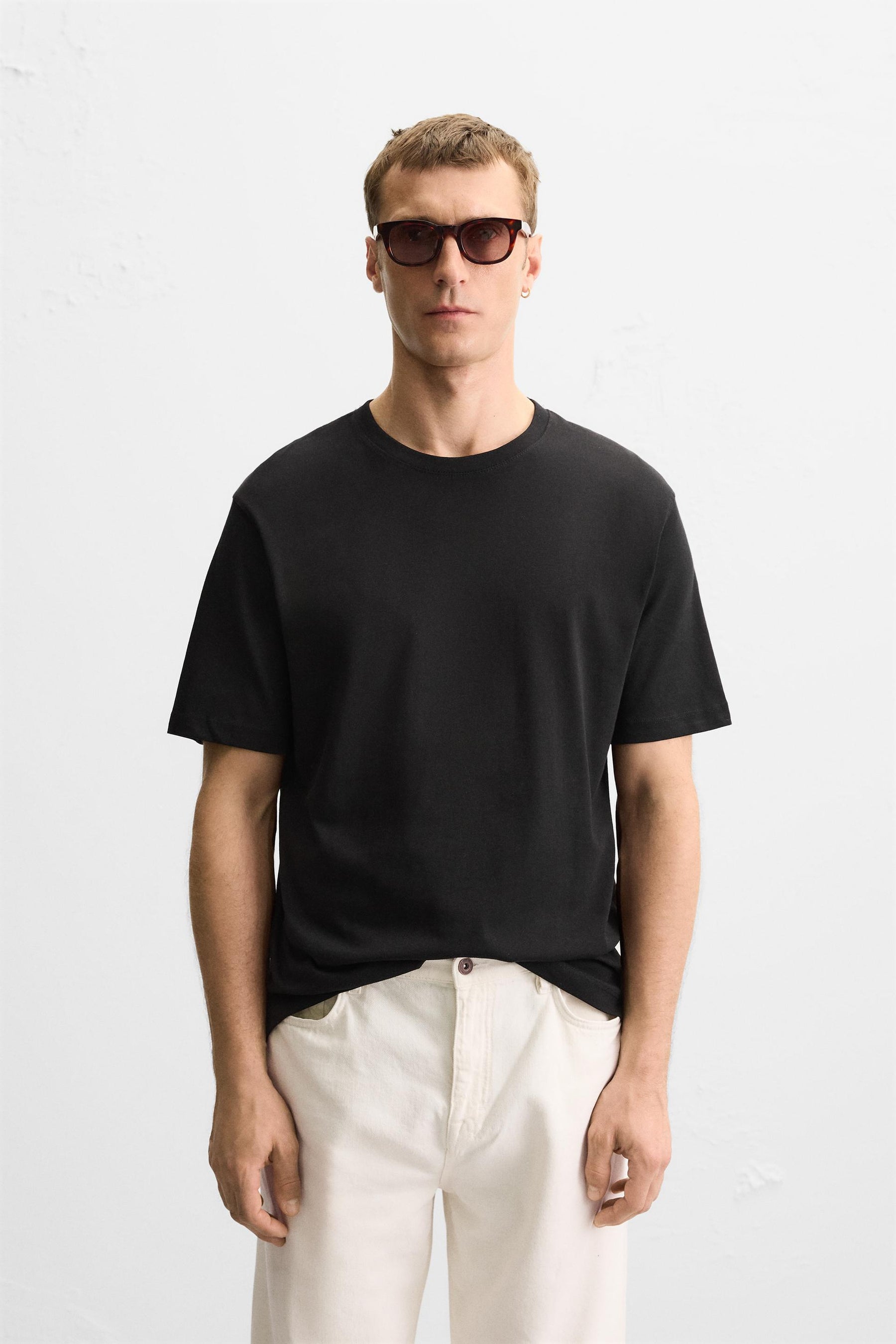 BASIC MEDIUM WEIGHT T-SHIRT - Image 2