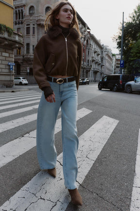 Weit geschnittene High-Waist-Jeans