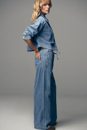 Jogginghosen mit weitem Bein 