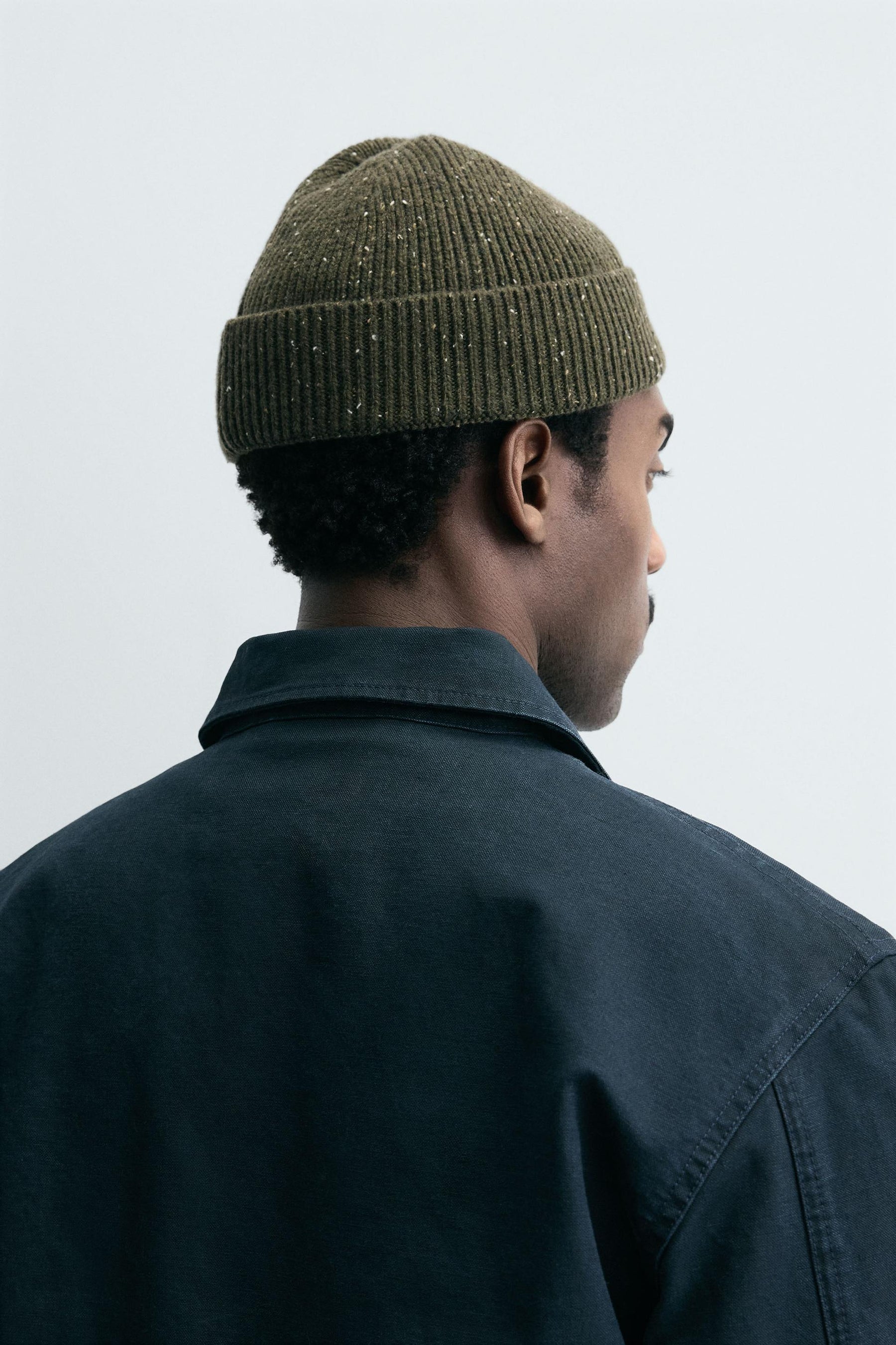 SHORT TEXTURED BEANIE - Image 3