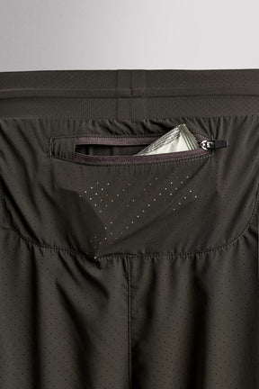 2-IN-1 TRAINING SHORTS - Image 10