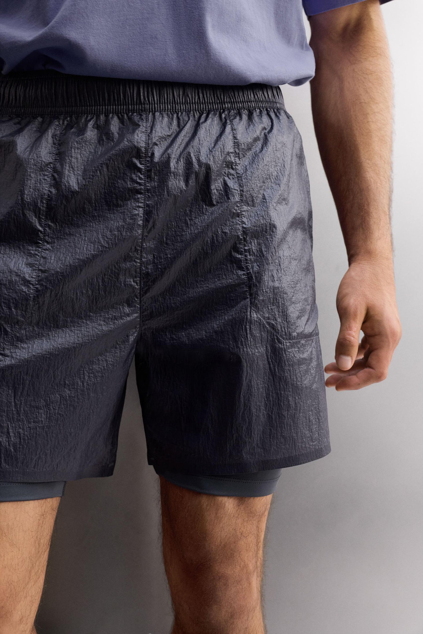 LIGHTWEIGHT RUNNING SHORTS - Image 5