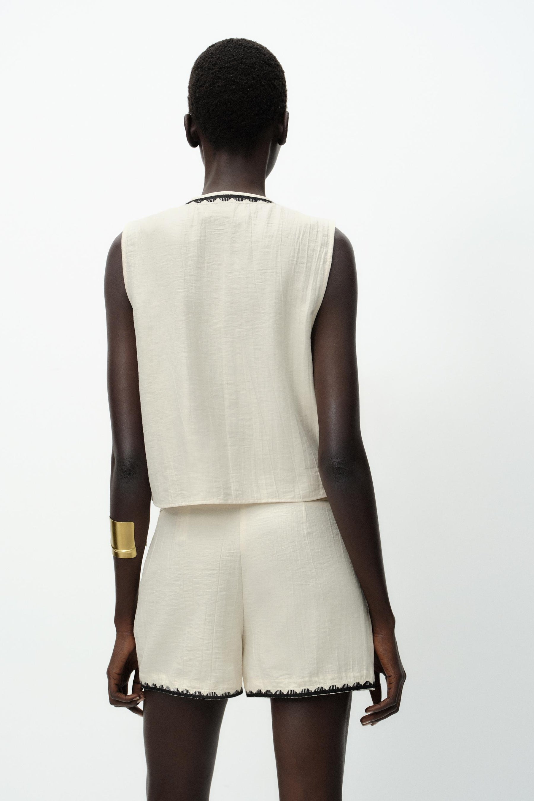 TASSEL EMBROIDERED GILET - Image 5