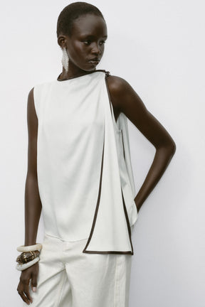 Oberteil mit Satinschleife