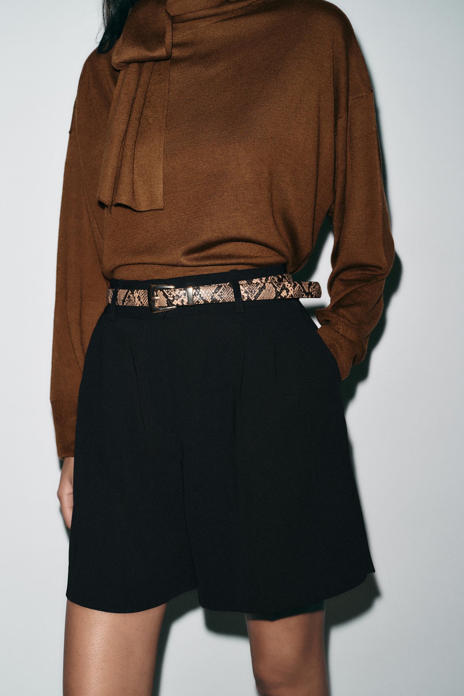 Darts Gürtel-Bermudashorts