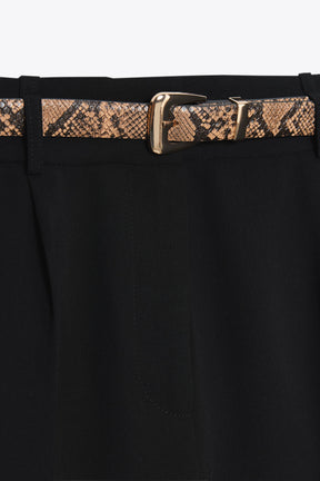 Darts Gürtel-Bermudashorts