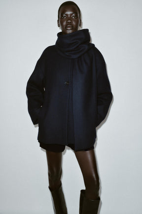 Wollmantel mit Schal