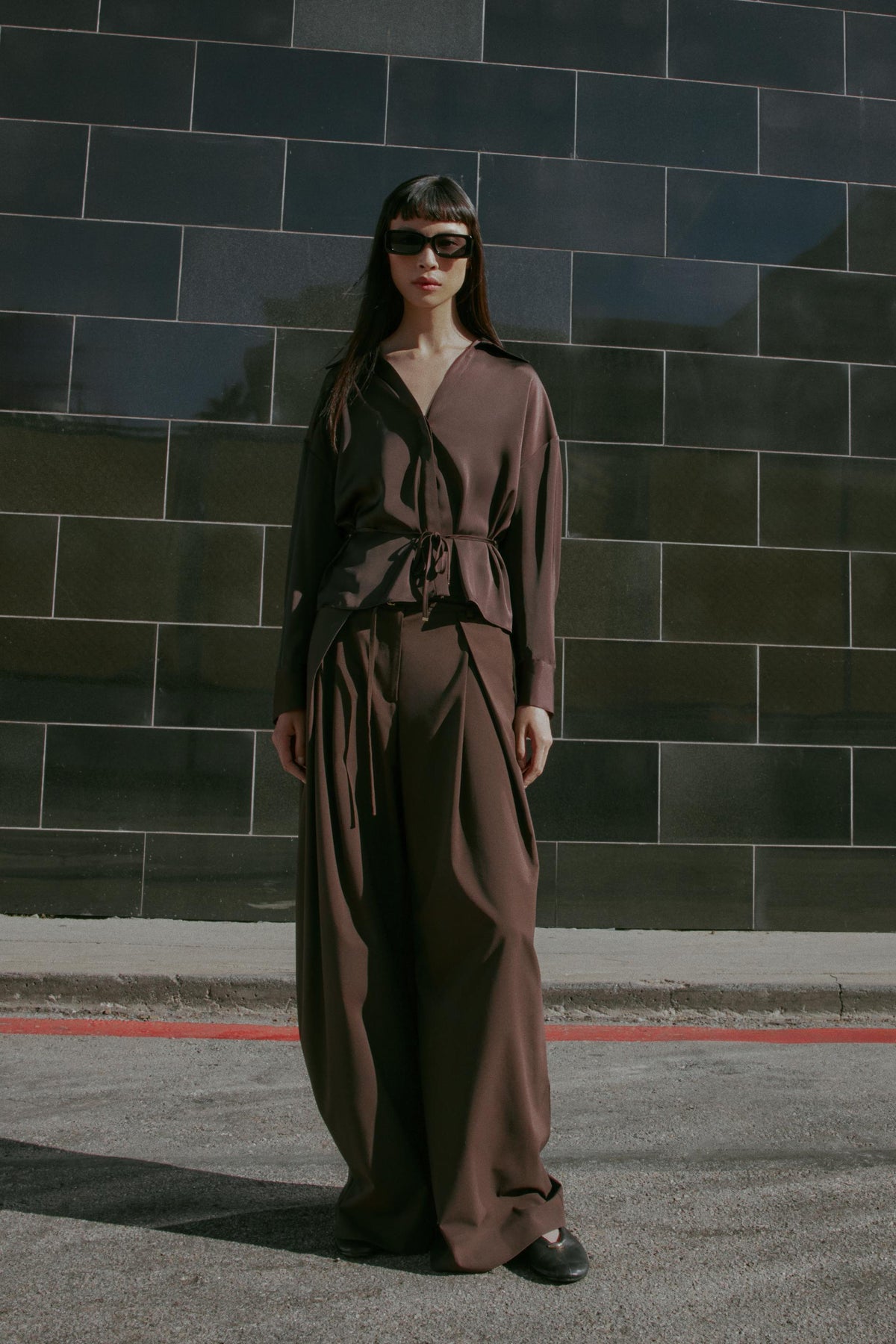 Satinbluse mit Gürtel