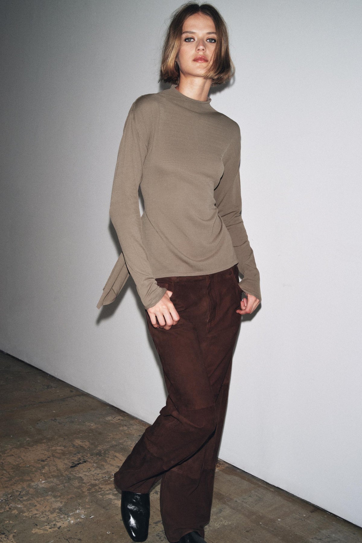 KNIT TOP WITH TIE BACK - Image 1