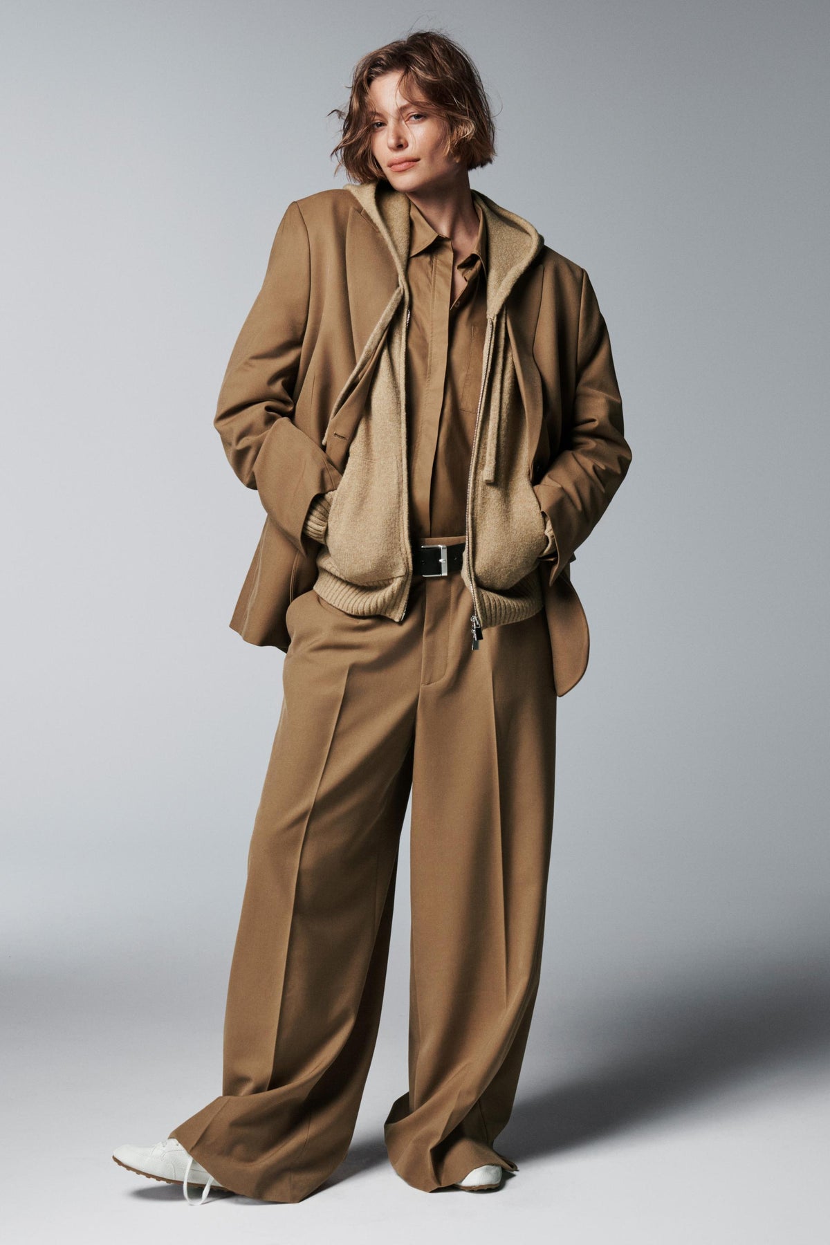 Kollektion übergroßer Hemden