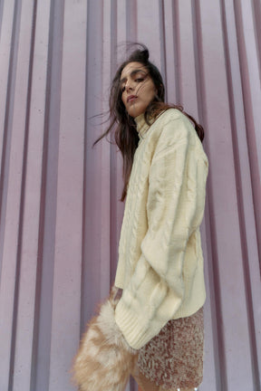 SOFT CABLE KNIT JUMPER - Image 2