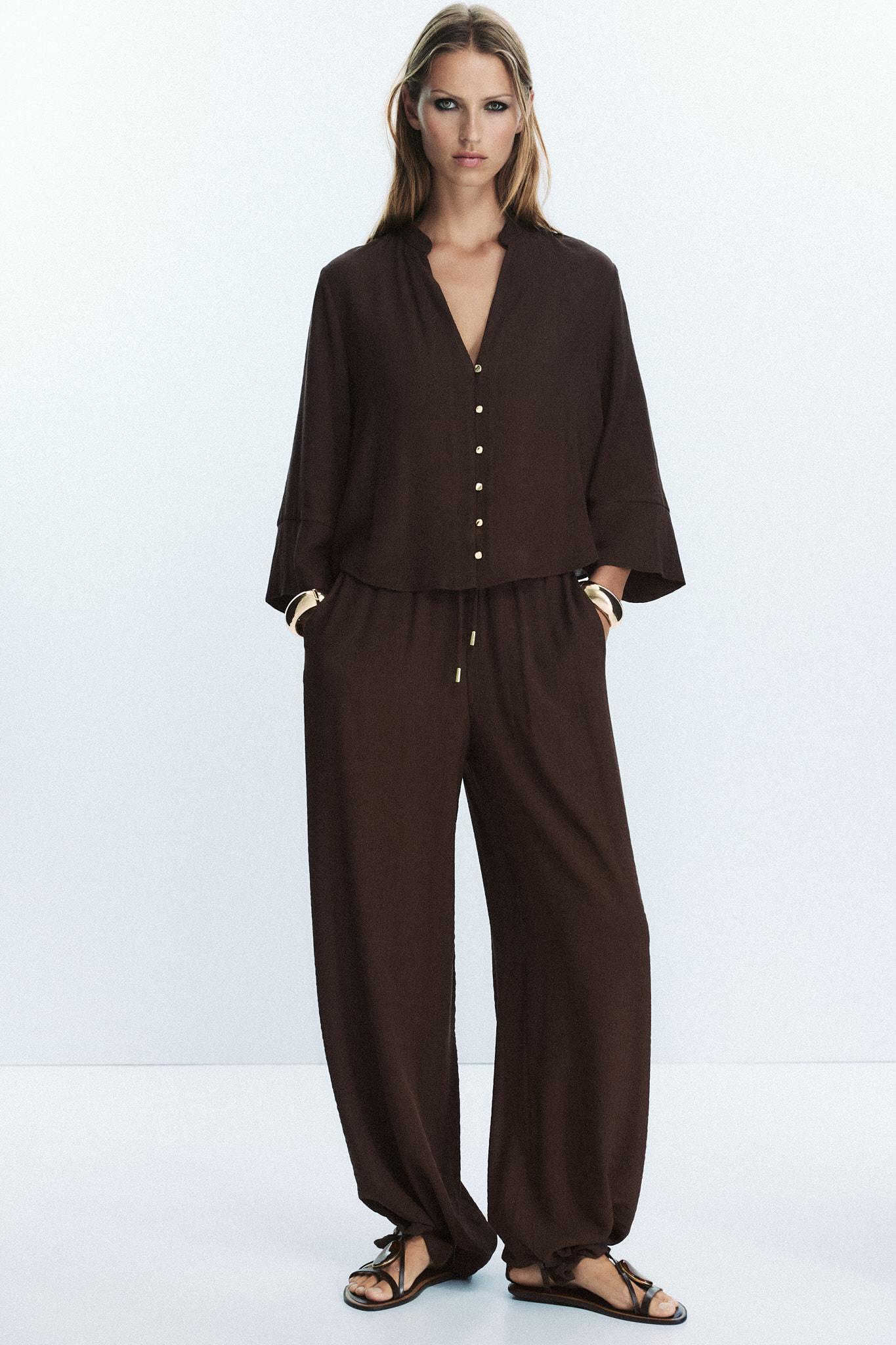 BAUMWOLLHOSE MIT WEITEM BEIN