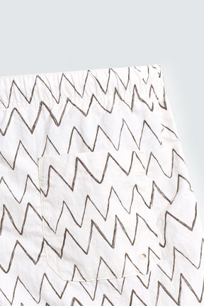 GEOMETRIC PRINT MID-LENGTH SWIMMING TRUNKS - Image 4