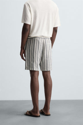 TEXTURED REGULAR FIT BERMUDA SHORTS - Image 3