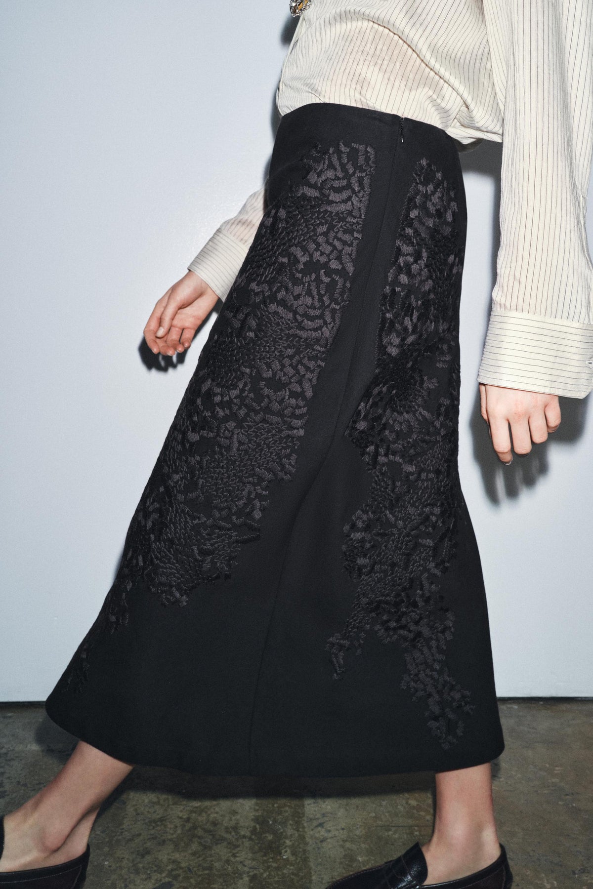 GESTICKTER LANGER ROCK