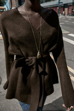 Strickjacke mit Gürtel