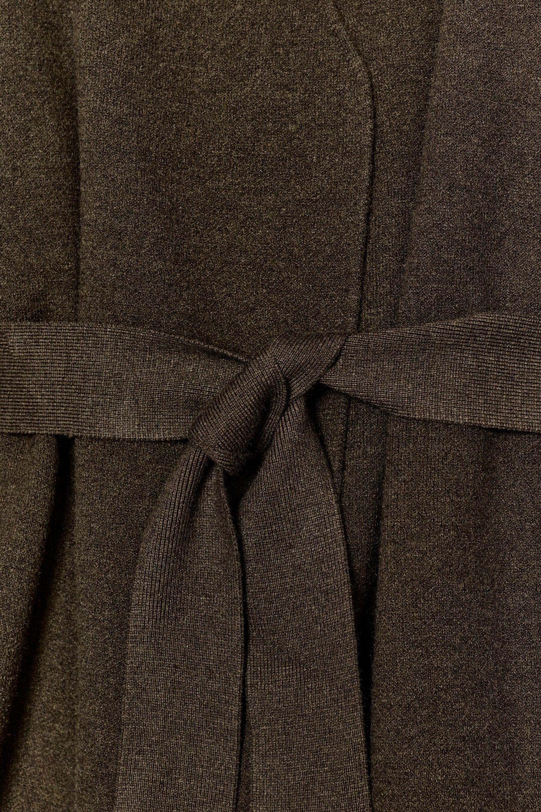 Strickjacke mit Gürtel