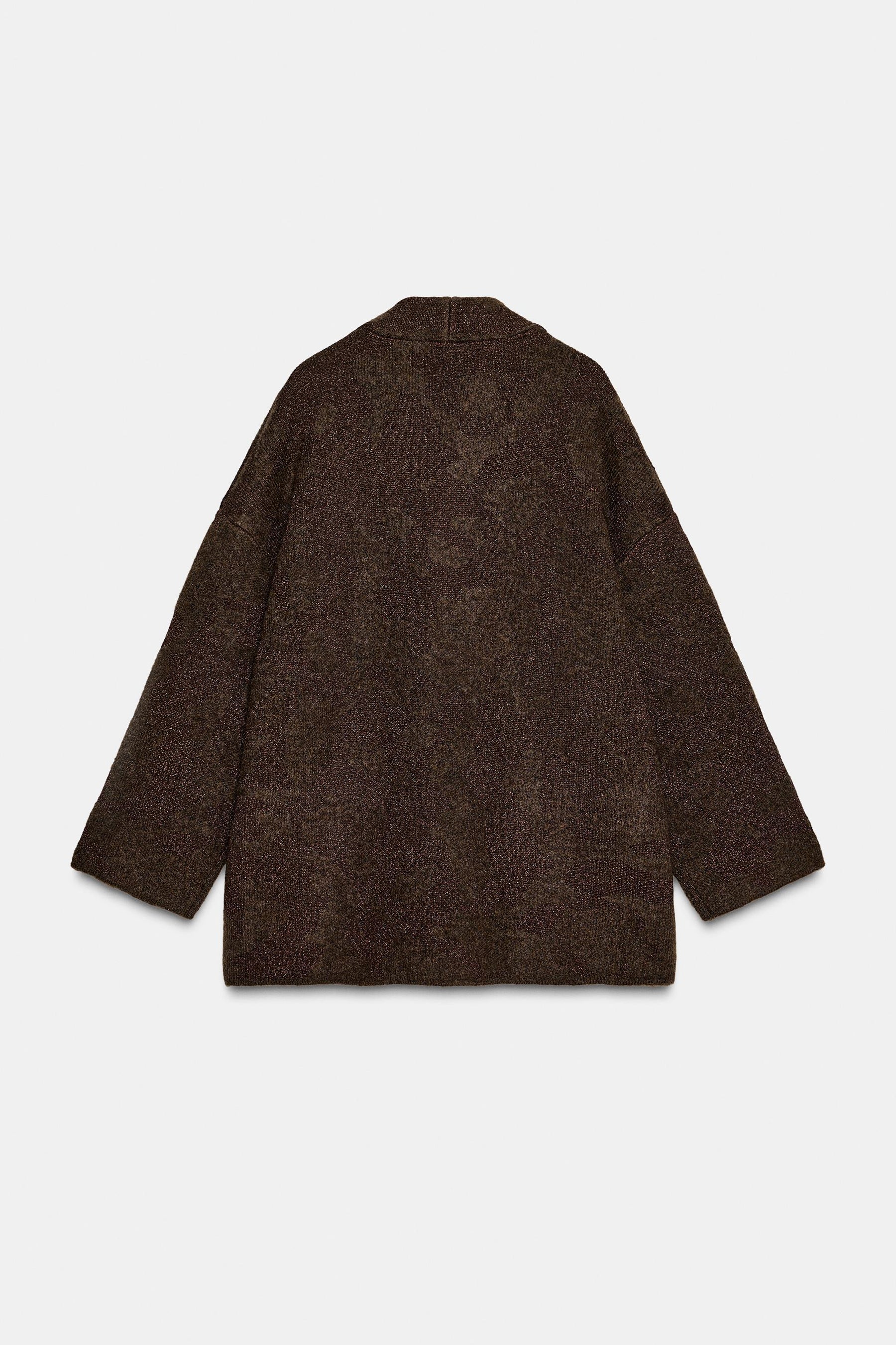 Strickjacke aus Metallicgarn