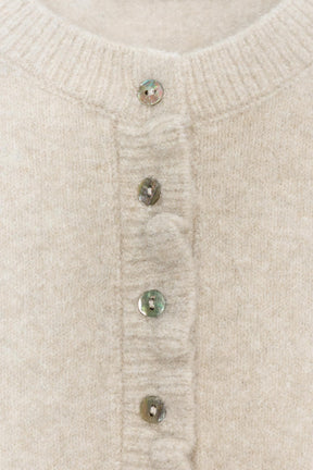 Strickjacke mit Rüschen 