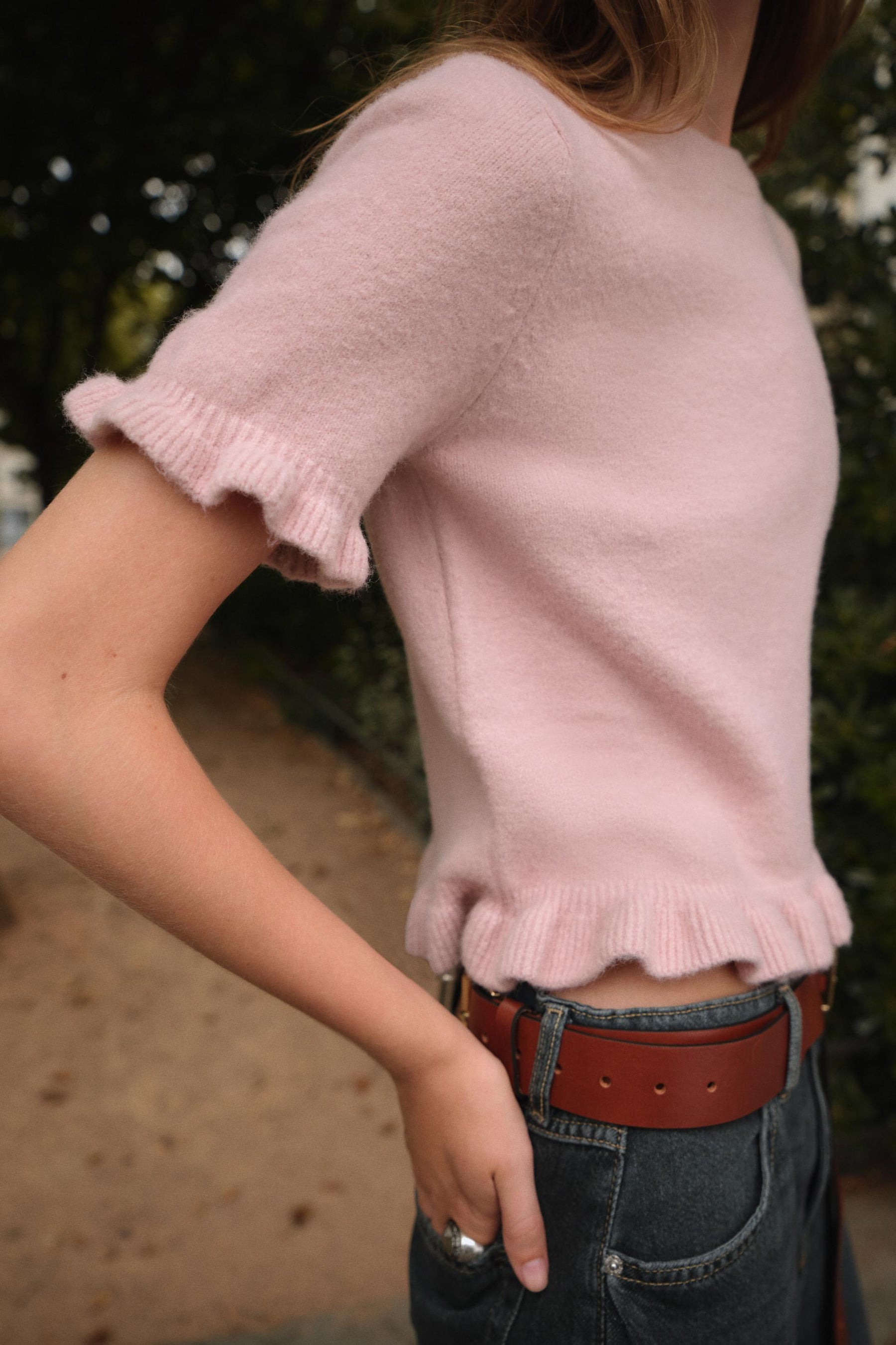 Rüschenpullover mit kurzen Ärmeln