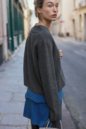 V-NECK CARDIGAN - Image 3