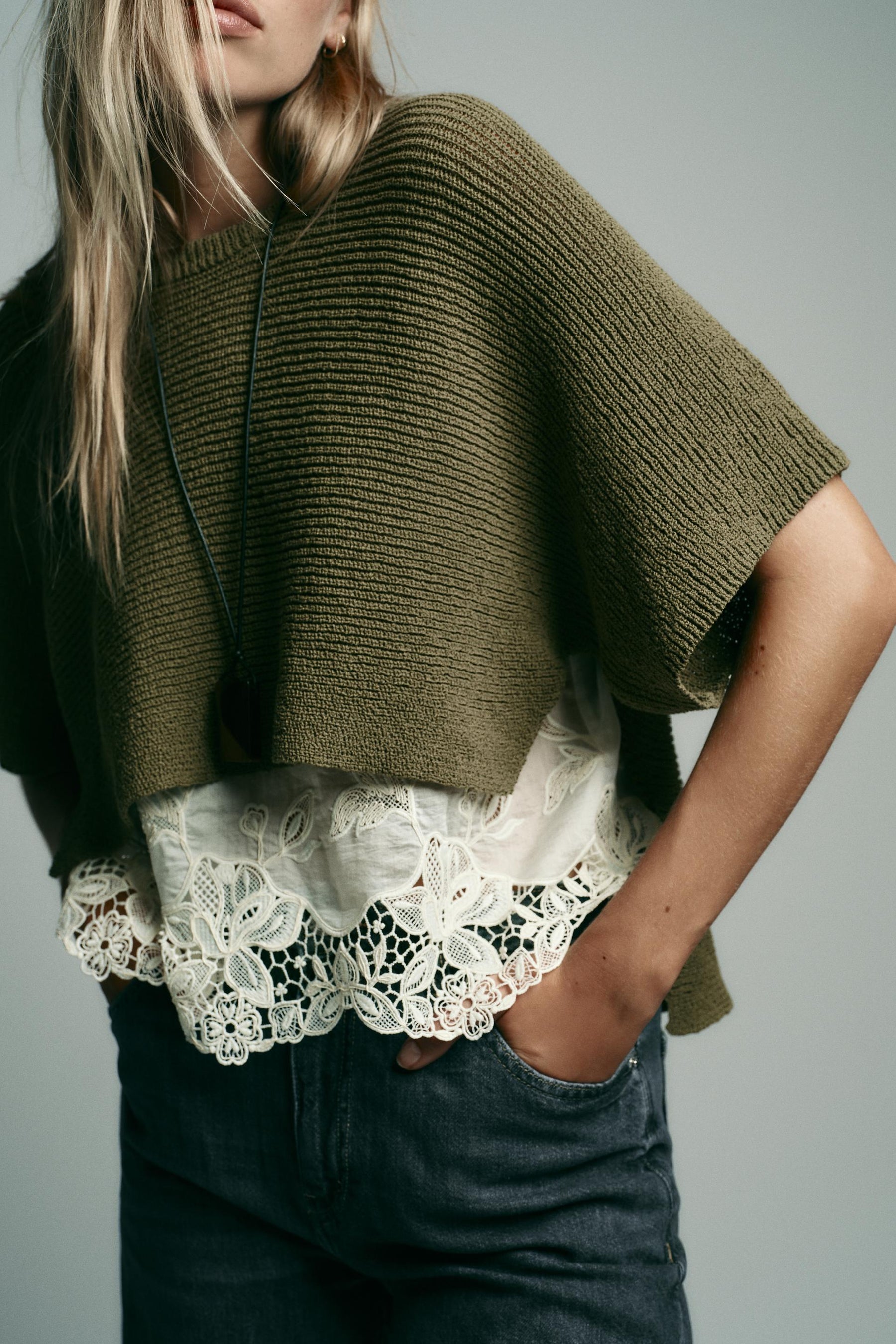 Kontraststrickpullover