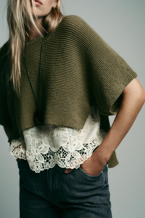 Kontraststrickpullover