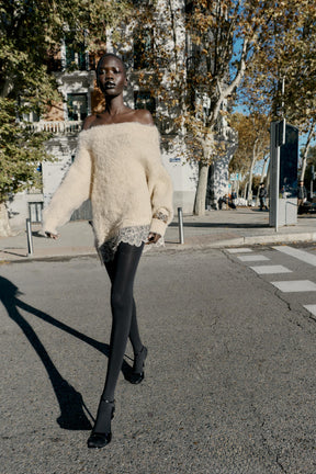 Strickpullover mit Spitze