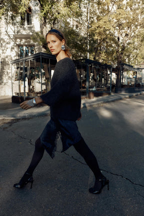 STRICKPULLOVER MIT SPITZENKOMBINATION