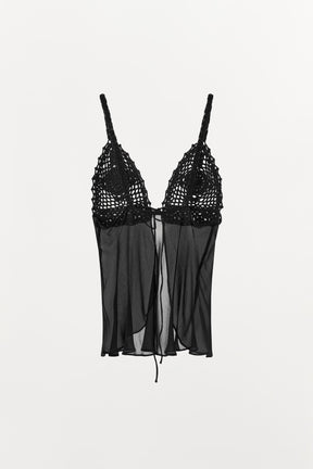 Hemd mit Häkelborte