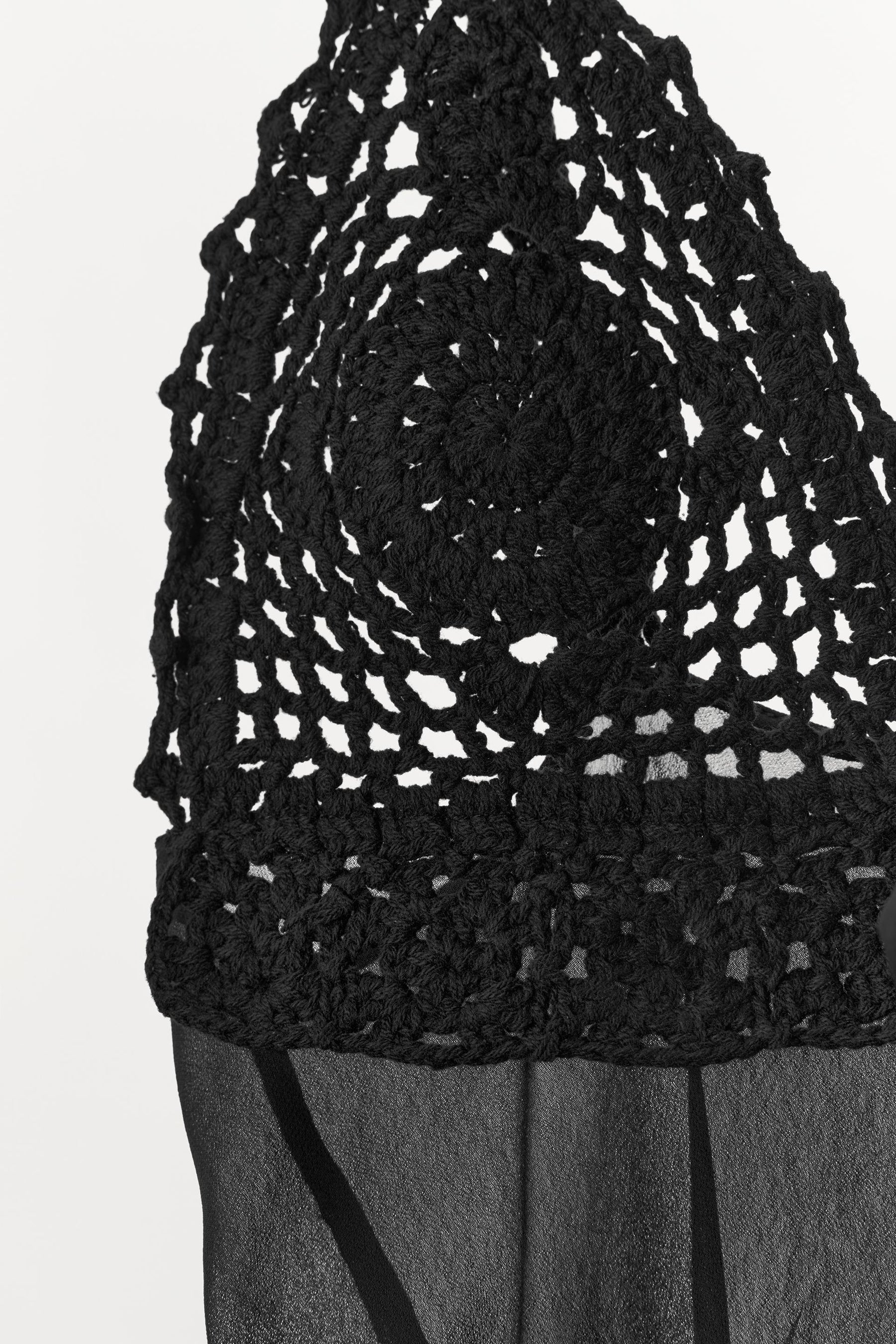 Hemd mit Häkelborte