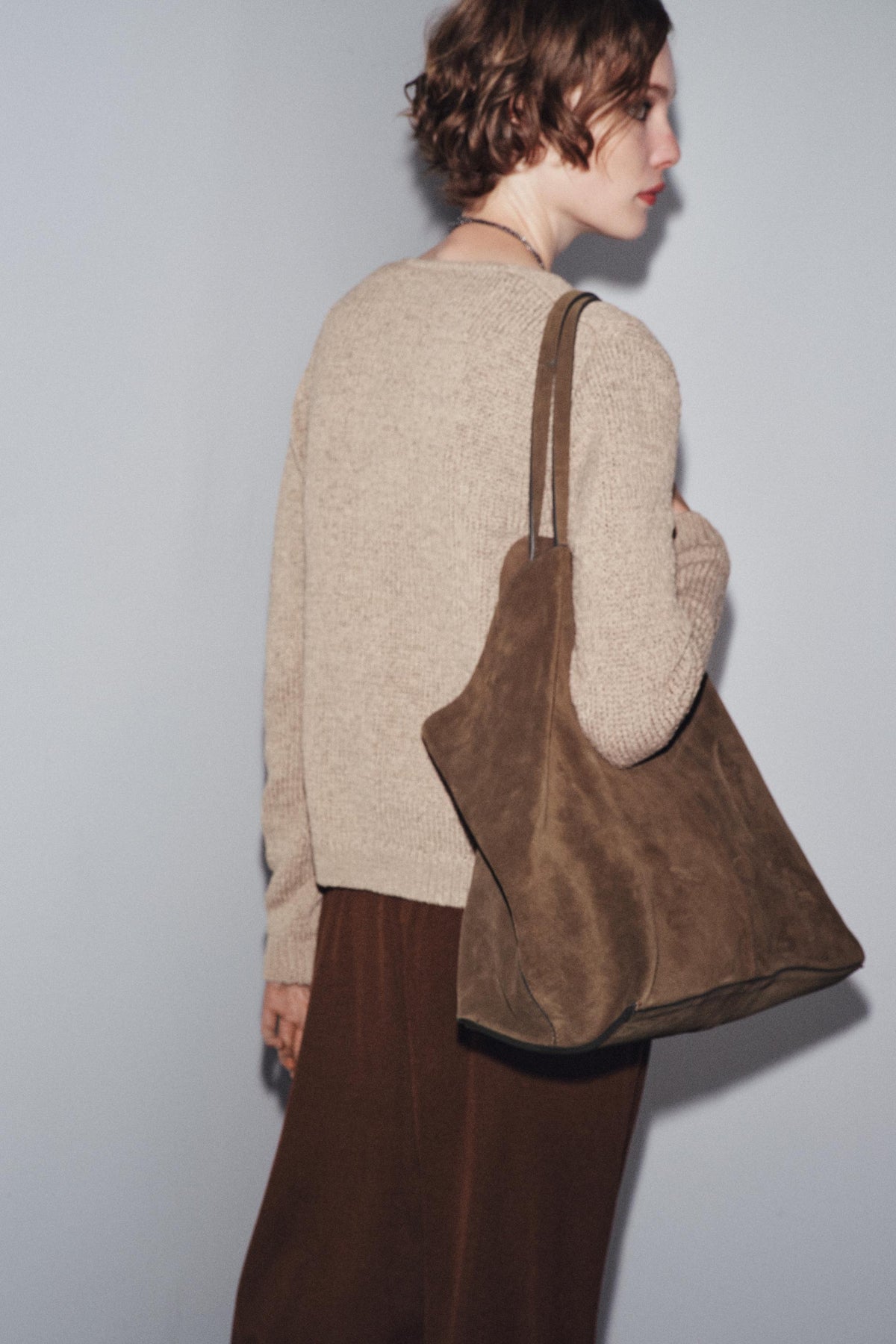 Maxi-Tragetasche aus Wildleder